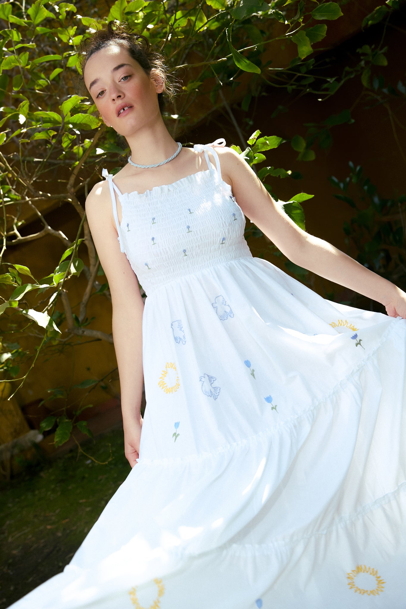 Alma Dress white